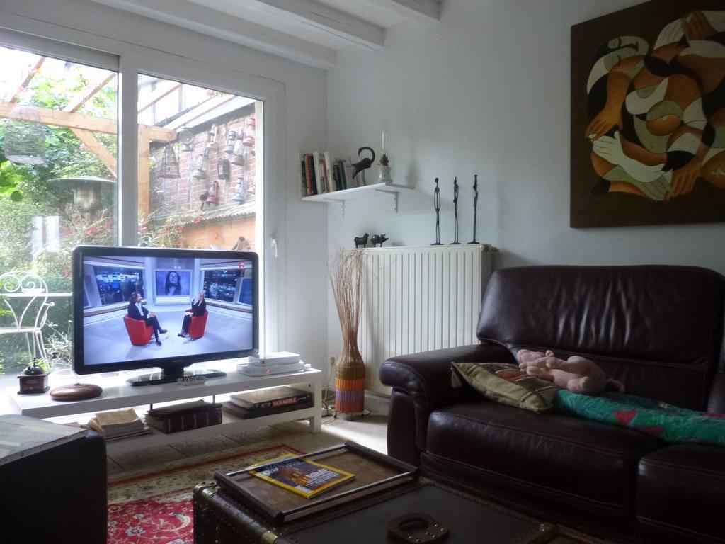 Chambre D'Hotes Rue Des Fougeres Bed & Breakfast Лувие Екстериор снимка