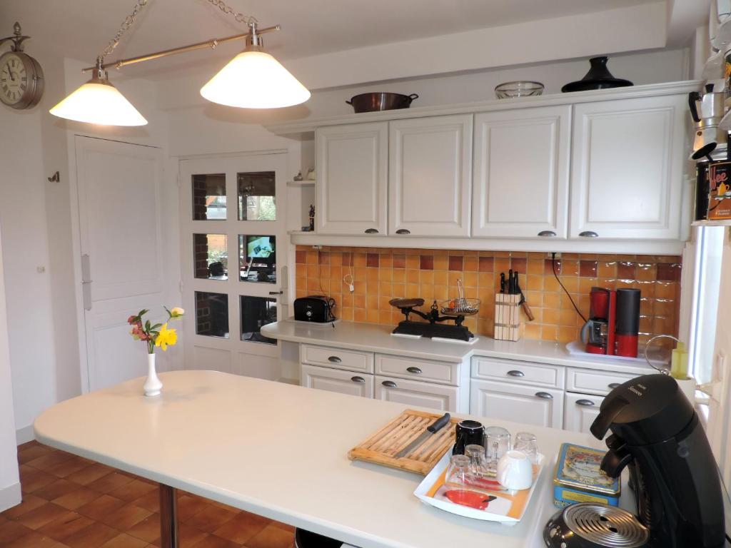 Chambre D'Hotes Rue Des Fougeres Bed & Breakfast Лувие Екстериор снимка